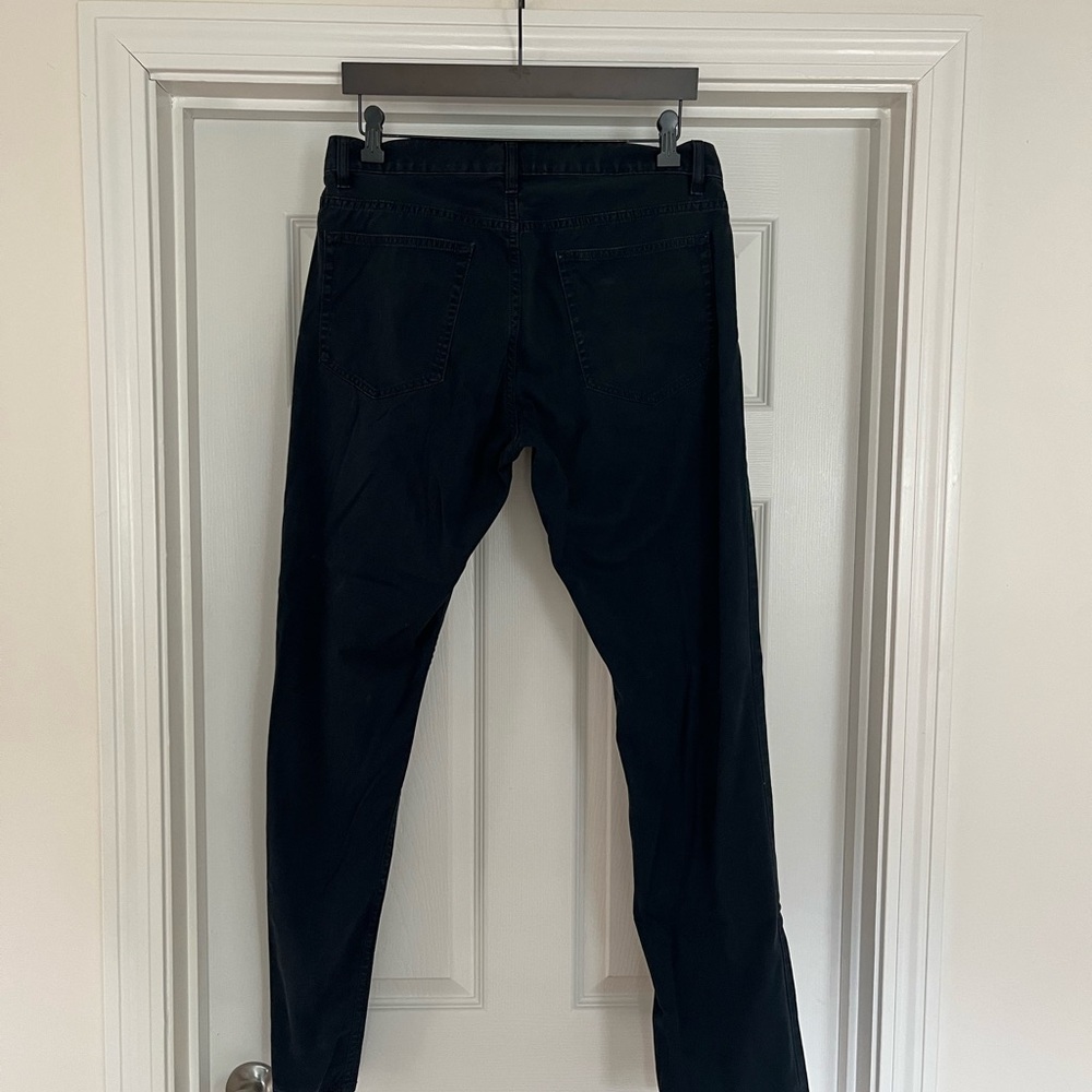 Theory Men's Soft Navy Khaki Pants